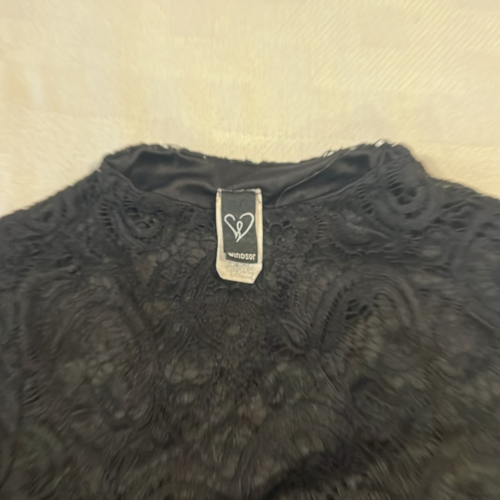 Windsor black long sleeve lace dress - Picture 4 of 5